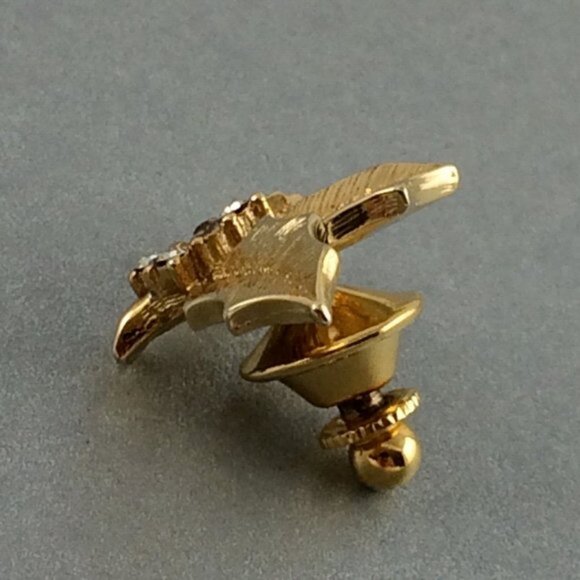 Vintage Christmas Holly Rhinestone Berries Tie Tack Lapel Pin Goldtone Metal - Picture 8 of 12